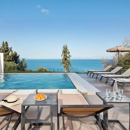 Vila Valtes Blue By Vintage Travel