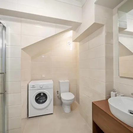 Valtes Blue * Chlomos