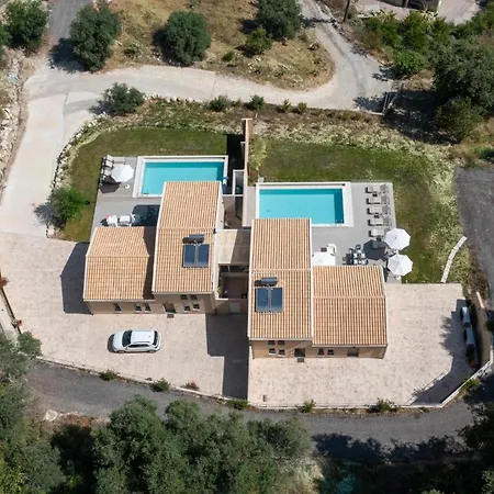 Valtes Blue * Chlomos