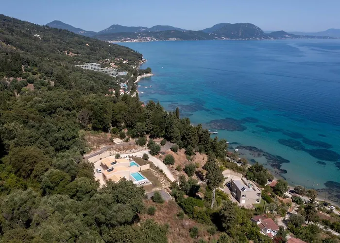 Valtes Blue Villa Chlomos